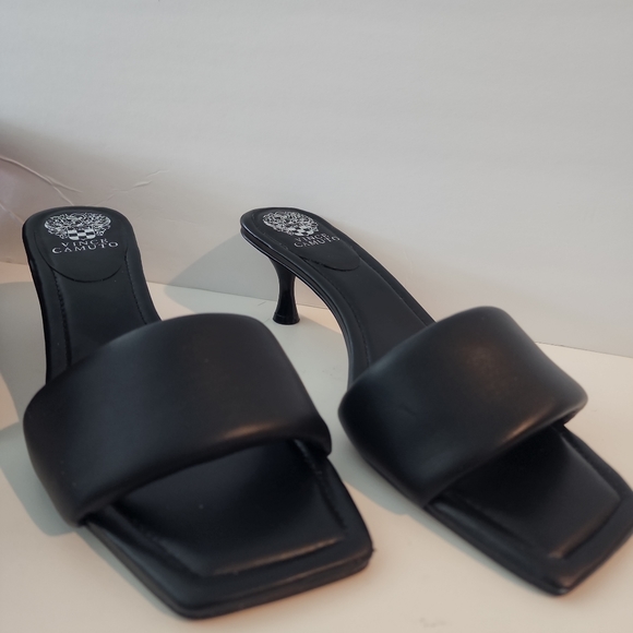 Vince Camuto Vernani Slide 12M - Picture 1 of 7